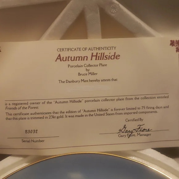 AUTUMN HILLSIDE COLLECTOR PLATE - Picture 3 of 5